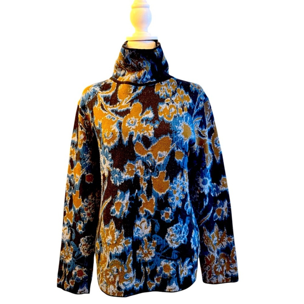 Fuzzi Virgin Wool Italian Knit Floral Design Turtleneck Sweater